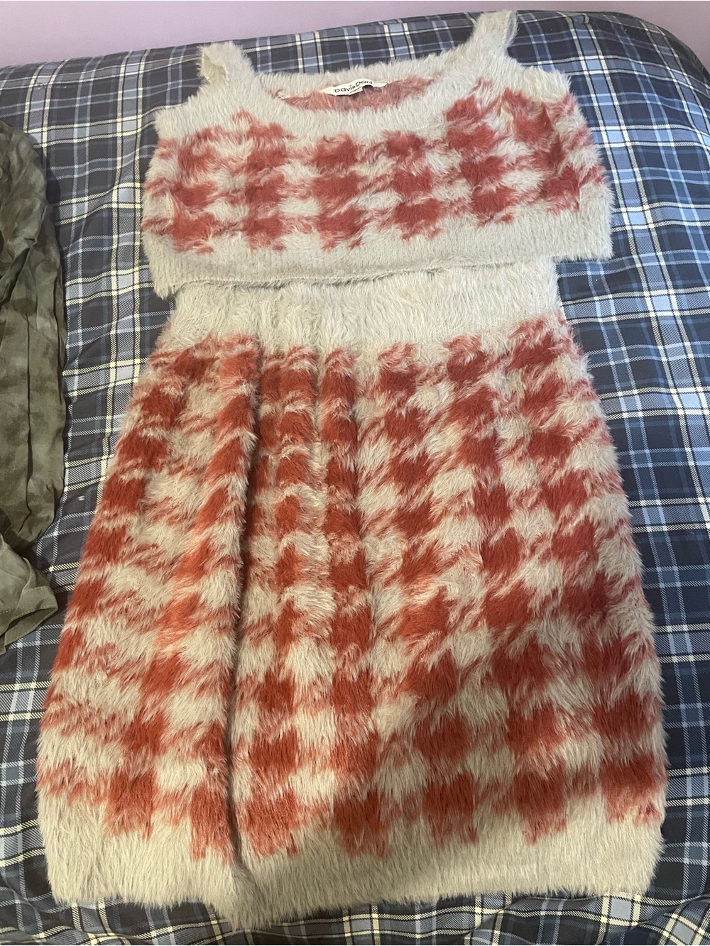 DAVI & DANI Cream and Rust Fuzzy Checkered Two-Piece Skirt Set